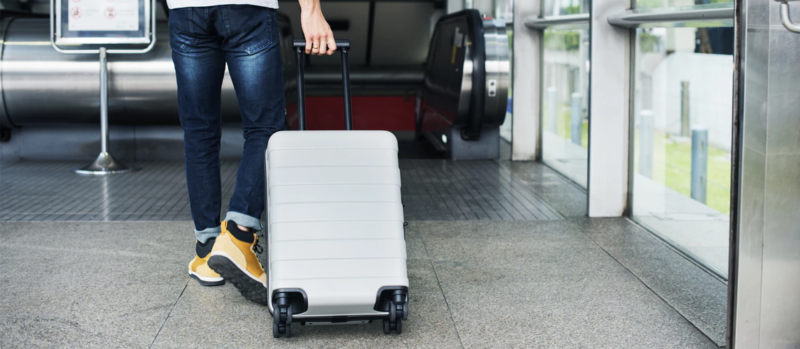 Best Luggage Trackers in 2022 [Buying Guide] Gear Hungry
