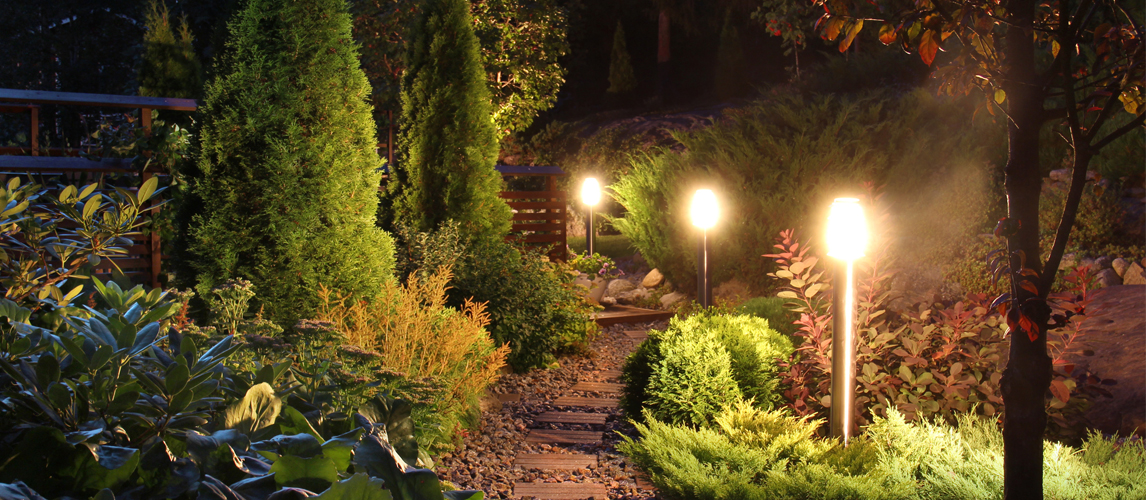 9 Best Outdoor Solar Lights In 2019 Ing Guide Gear Hungry