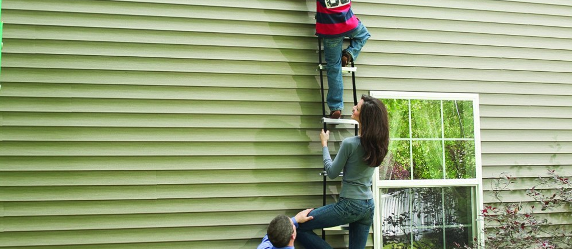 Best Fire Escape Ladders In 2022 [Buying Guide] Gear Hungry