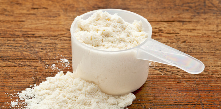 whey protein in a cup