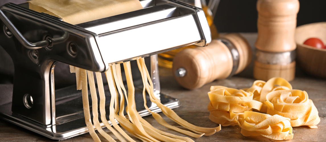 Best Pasta Makers In 2022 [Buying Guide] Gear Hungry