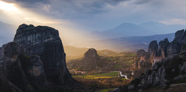 the magnificent meteora monasteries