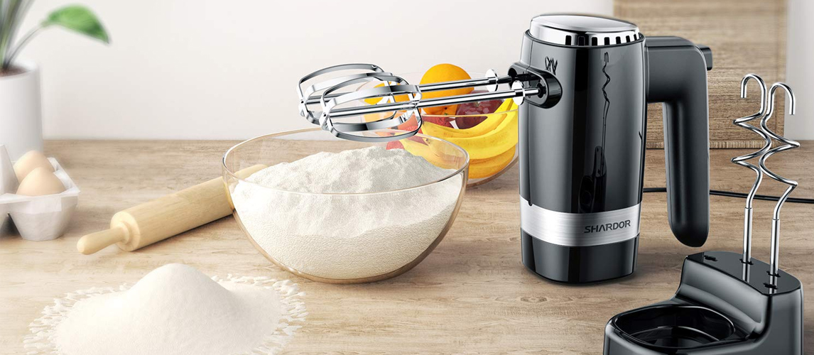 Best Hand Mixers In 2022 [Buying Guide] Gear Hungry