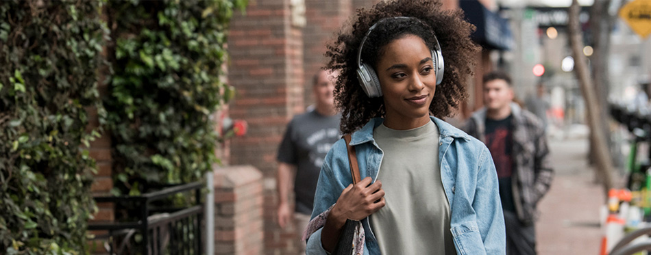 Noise Cancelling Headphones