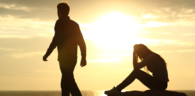 couple breaking up