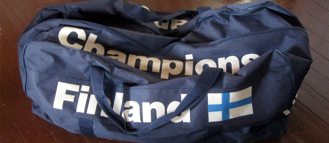 Best Ice Hockey Bags In 2022 [Buying Guide] Gear Hungry