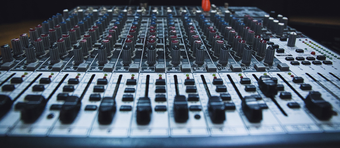 Best Audio Equalizers In 2022 [Buying Guide] Gear Hungry