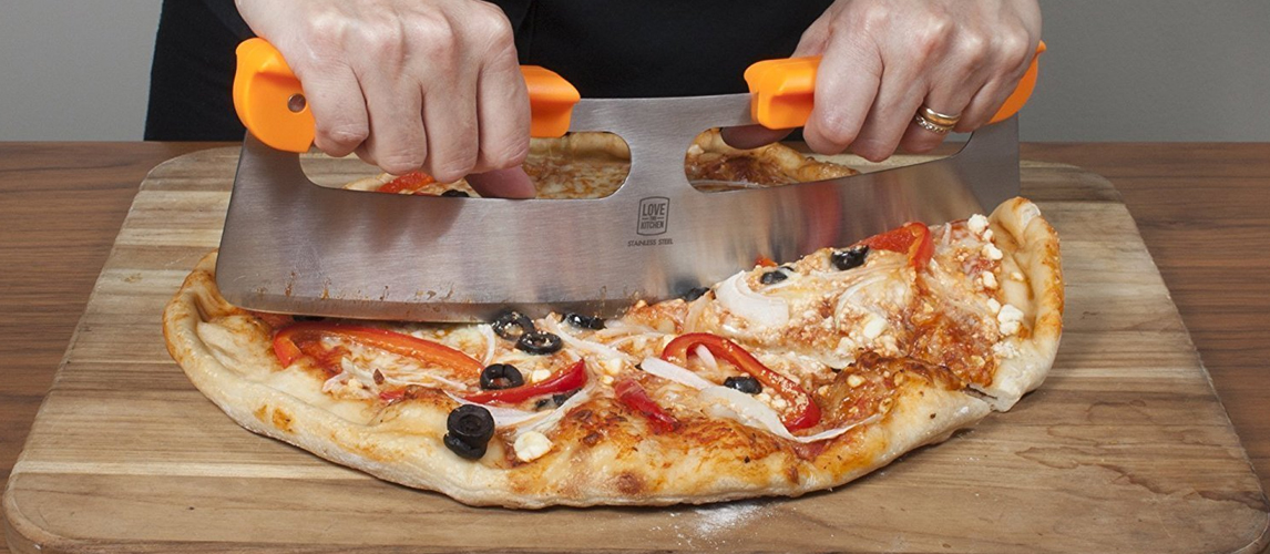 Best Pizza Cutters In 2022 [Buying Guide] Gear Hungry