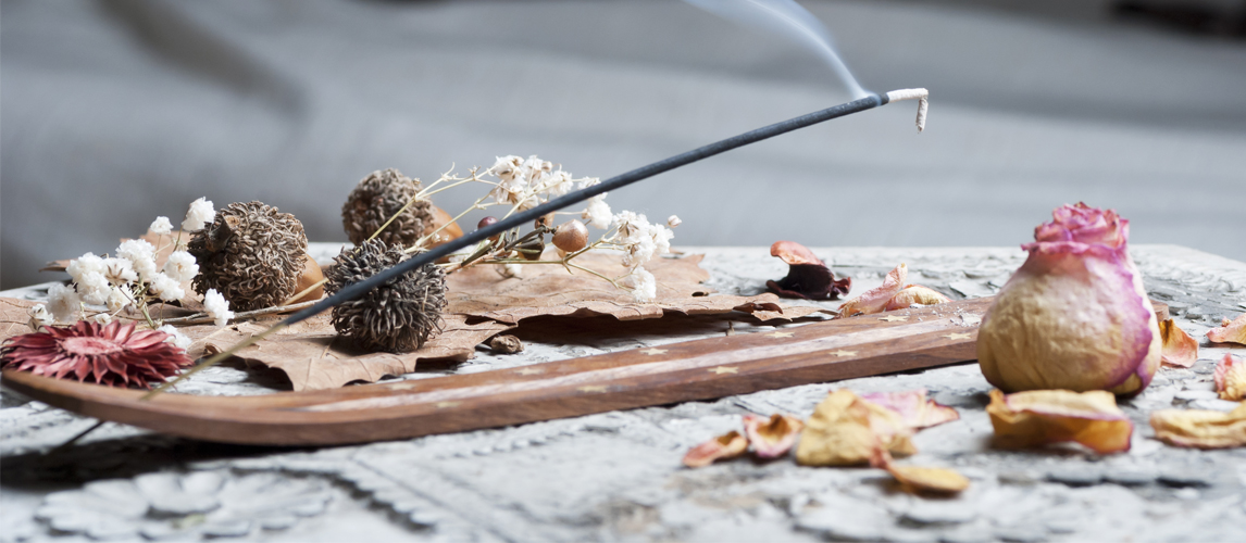 Best Incense In 2022 [Buying Guide] Gear Hungry