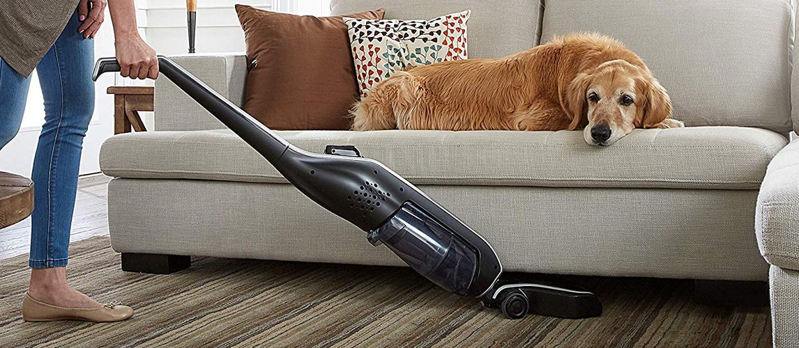 Best Stick Vacuum Cleaners In 2022 [Buying Guide] Gear Hungry