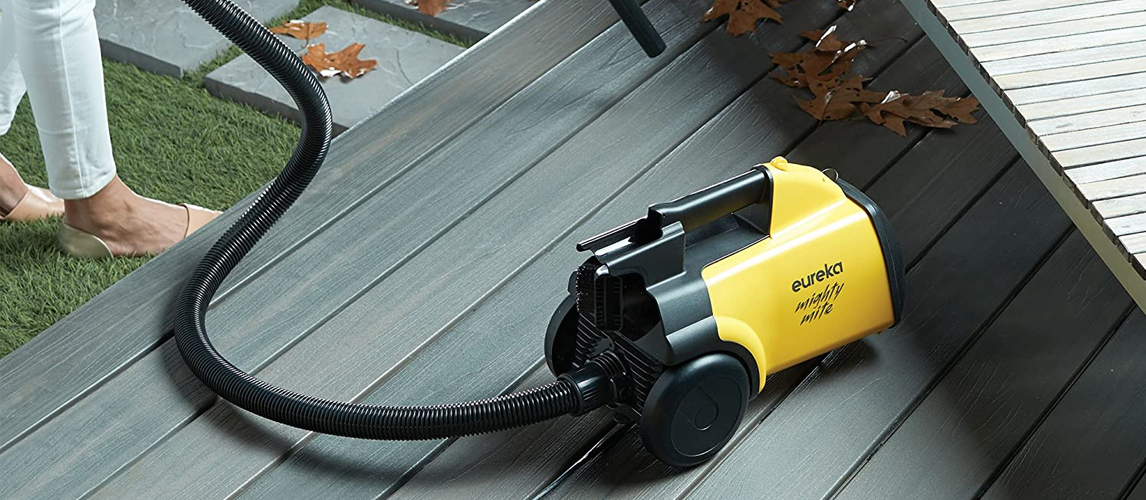 Best Canister Vacuums In 2022 [Buying Guide] Gear Hungry