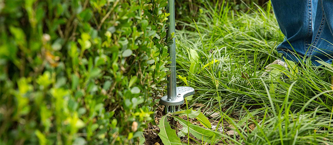 Best Manual Weeders In 2022 [Buying Guide] Gear Hungry