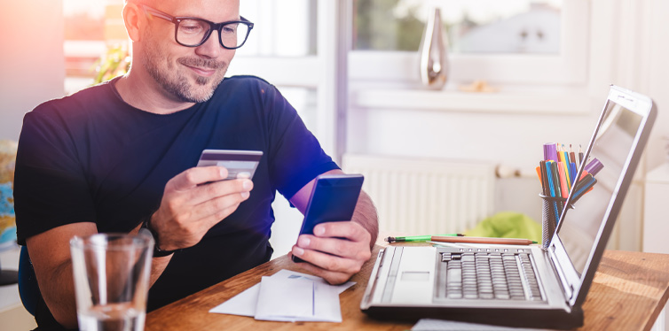 keep old credit cards open