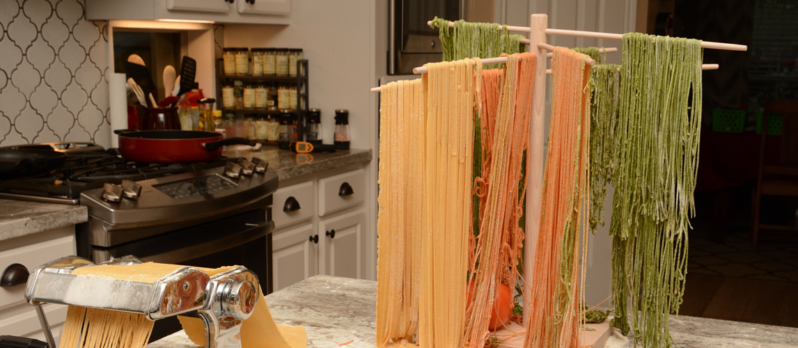 Best Pasta Drying Racks In 2022 [Buying Guide] Gear Hungry