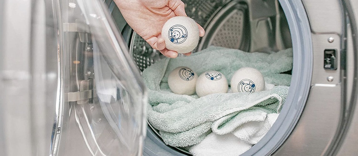 Best Wool Dryer Balls In 2022 [Buying Guide] Gear Hungry