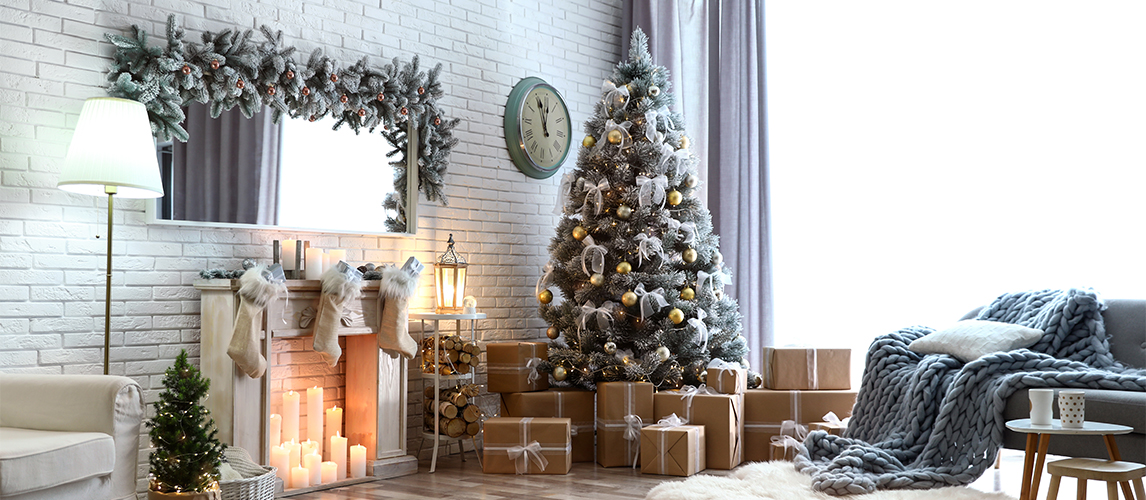 Outdoors Artificial Christmas Trees 2021
