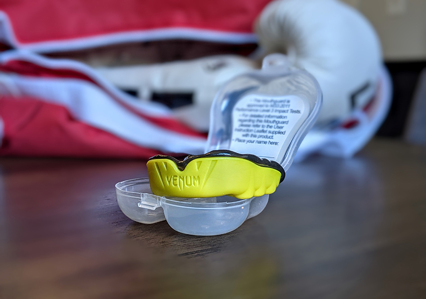 venum challenger mouthguard