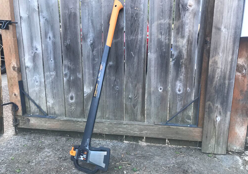 fiskars super splitting axe