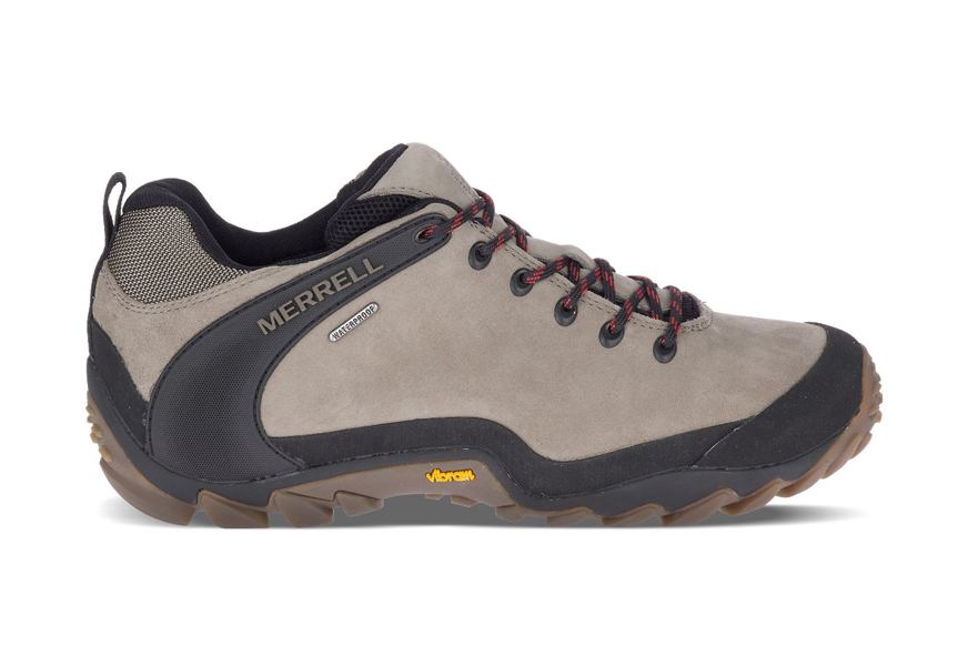 merrell men’s chameleon 8