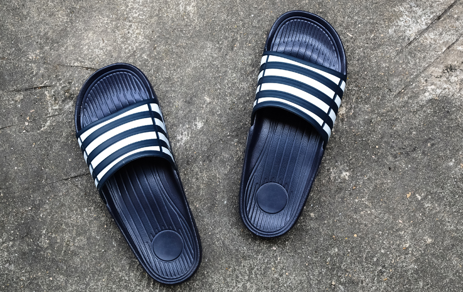 Has anyone seen these men's slides in store? I think they would be