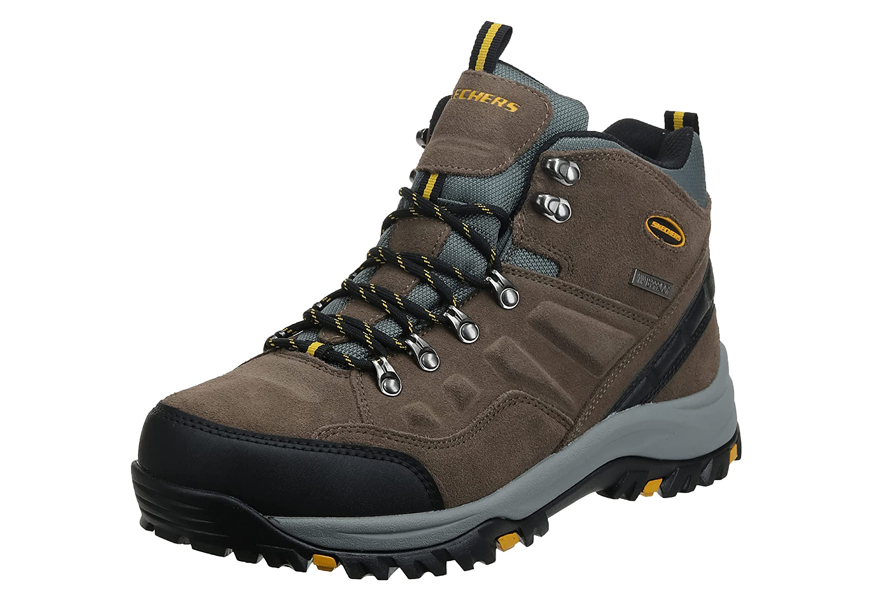 skechers men's relment pelmo chukka waterproof boot