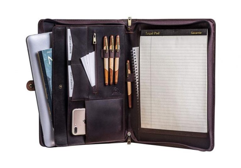 Best Leather Portfolios For Men In 2022 [Buying Guide] Gear Hungry