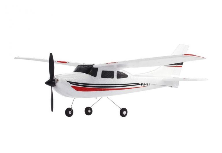 Best Remote Control Planes in 2022 [Buying Guide] Gear Hungry