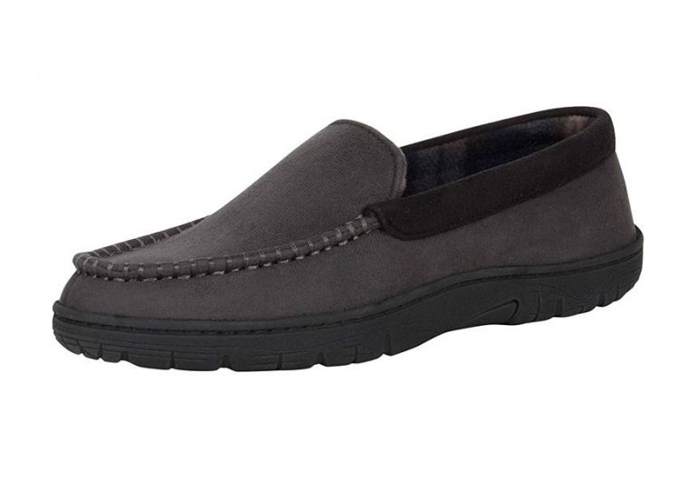 Best Men's Slippers In 2022 [Buying Guide] Gear Hungry
