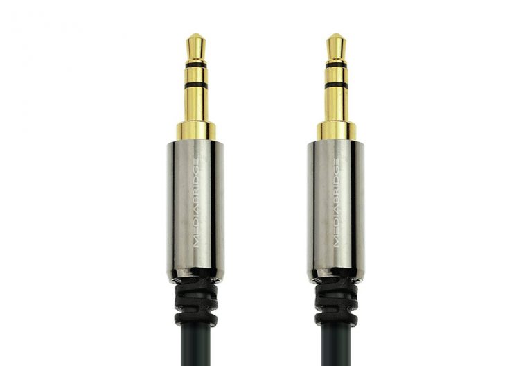 Best AUX Cables of 2022 [Buying Guide] Gear Hungry