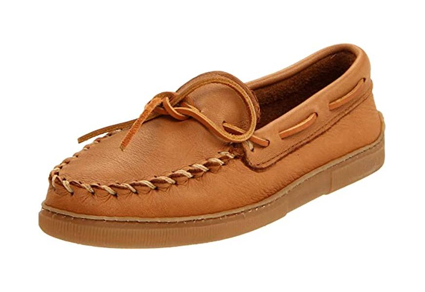 minnetonka moosehide moccasin for men