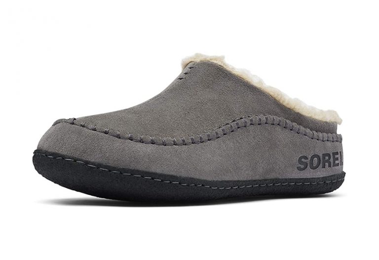 Best Men's Slippers In 2022 [Buying Guide] Gear Hungry