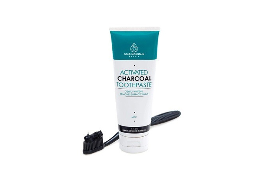 activated charcoal teeth whitening toothpaste with coconut