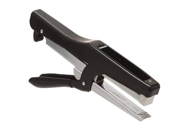 Best Stapling Pliers In 2022 [Buying Guide] Gear Hungry