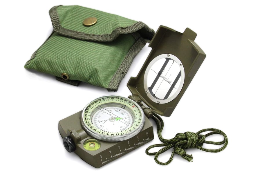 Retro Compass Portable Vintage Survival Compass Navigation Fluorescent Glow Gear Waterproof Compass Outdoor for Camping Hiking Riding