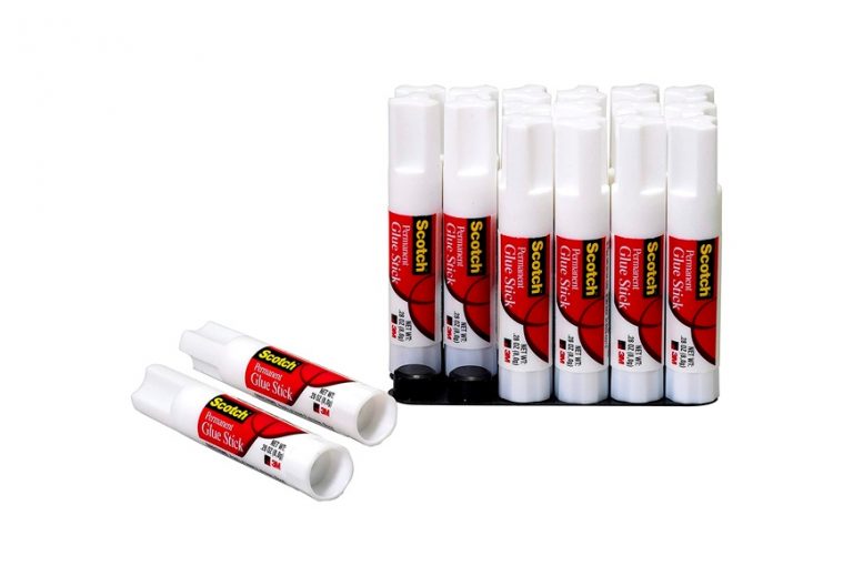 Best Glue Sticks In 2022 [Buying Guide] Gear Hungry
