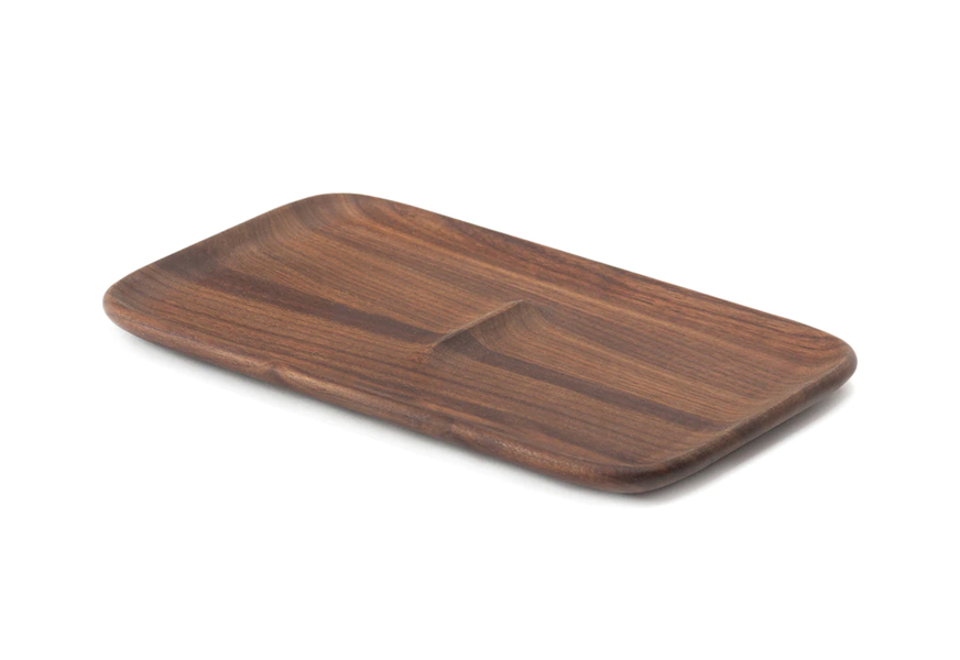 nocturn catch in walnut