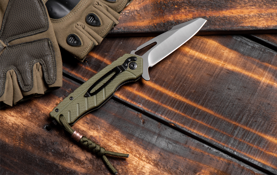 tactical knife on the table faq