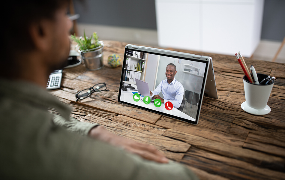 2 in 1 convertible laptop