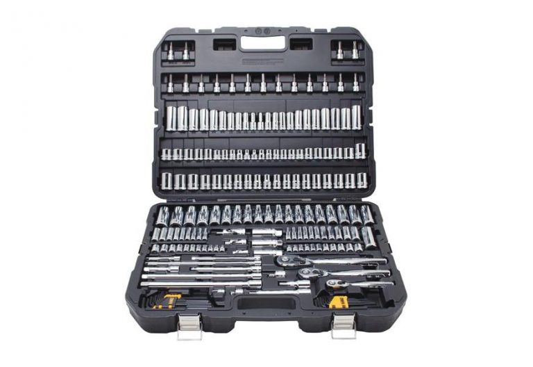 Best Mechanic Tool Sets In 2022 [Buying Guide] Gear Hungry