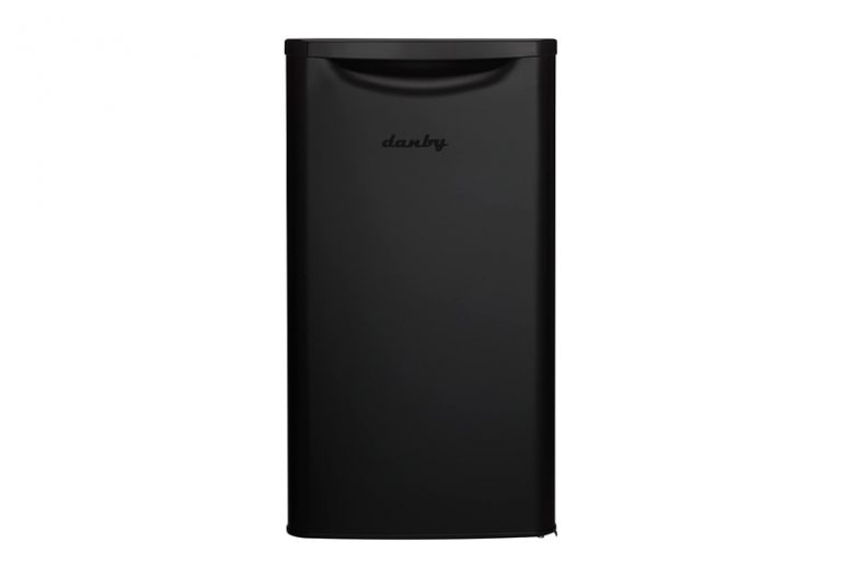 Best Mini Fridges in 2022 [Buying Guide] Gear Hungry