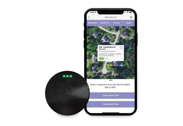 Best Luggage Trackers in 2022 [Buying Guide] Gear Hungry