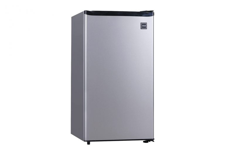 Best Mini Fridges in 2022 [Buying Guide] - Gear Hungry
