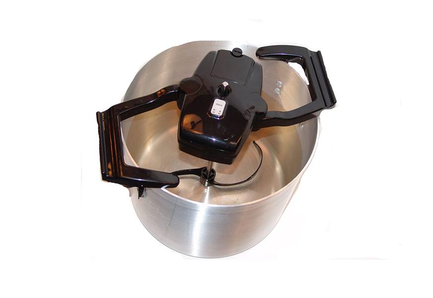 Hands Free Auto Stirrer For Pot Pan Sauce - 3 Speed - Smart And Cool Stuff