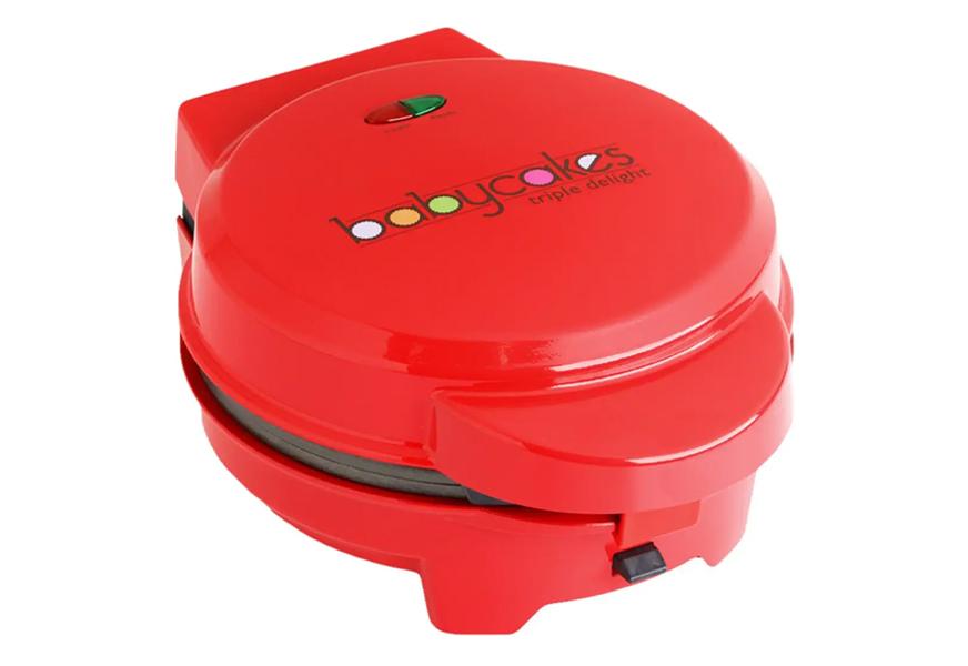 Best Donut Makers in 2022 [Buying Guide] Gear Hungry