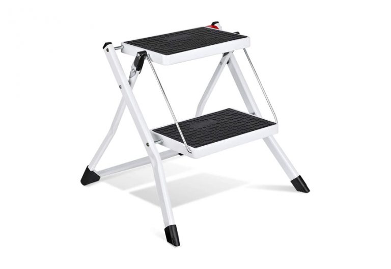 Best Step Stools In 2022 [Buying Guide] Gear Hungry