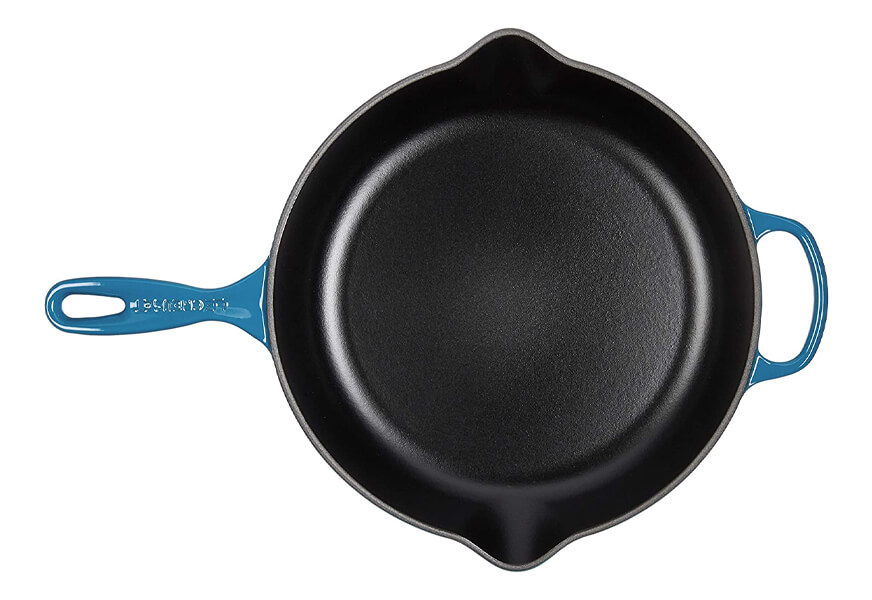 le creuset signature iron handle skillet