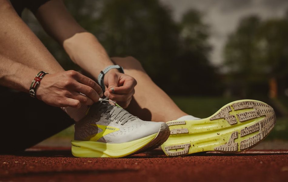 man wearing trail running shoes