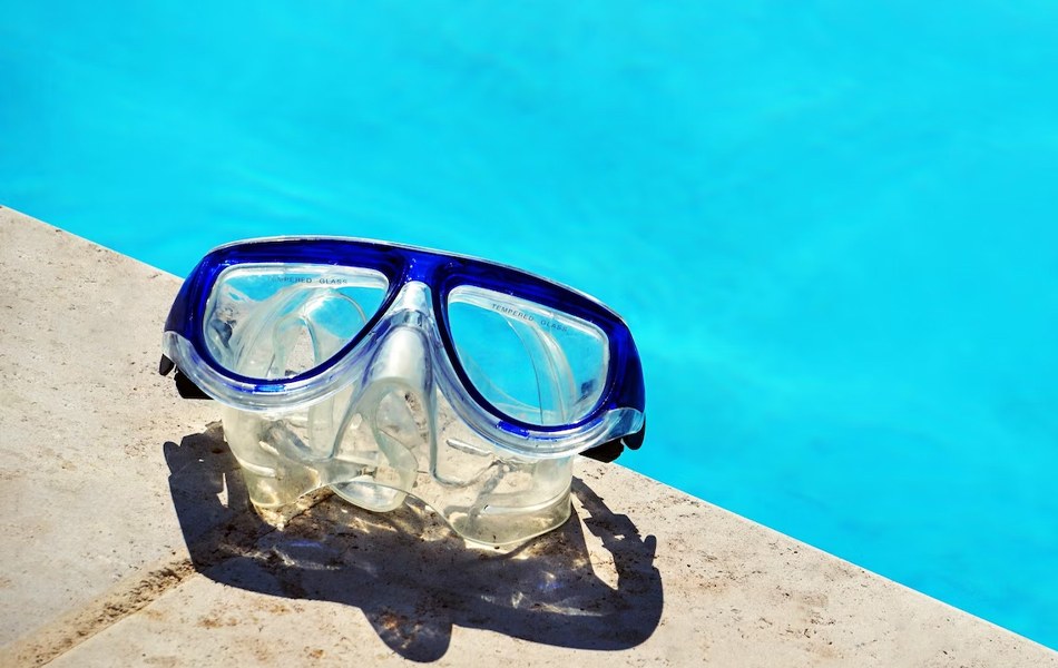 swimming goggles