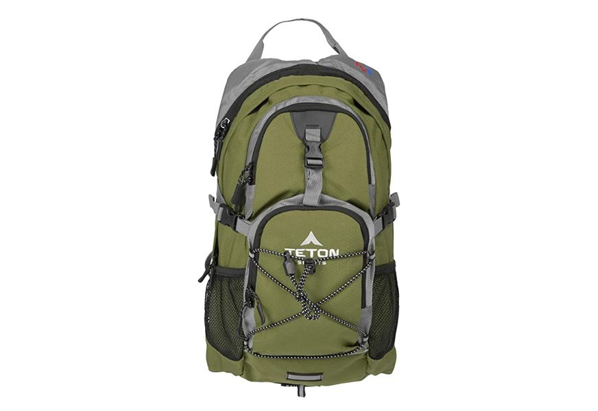 teton sports oasis 2 liter hydration day pack
