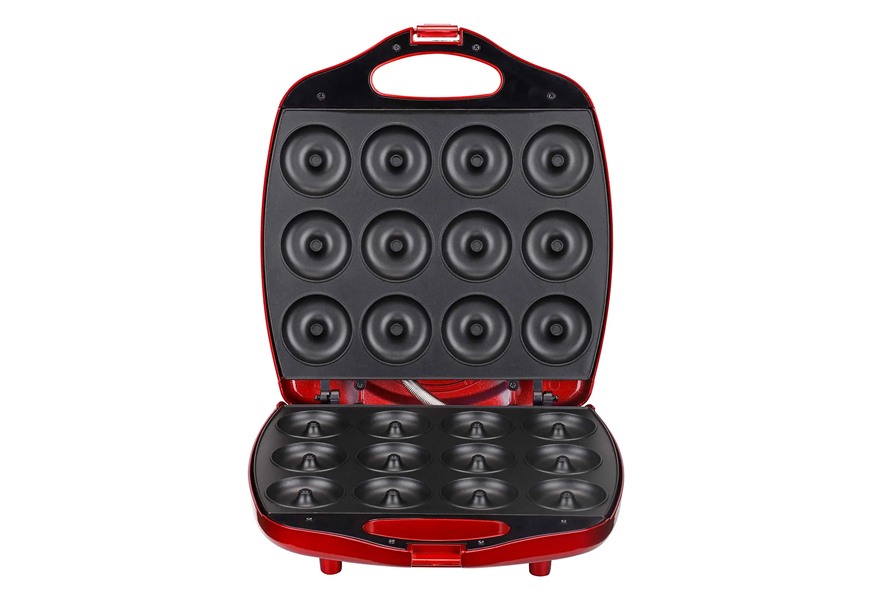 Best Donut Makers in 2022 [Buying Guide] Gear Hungry